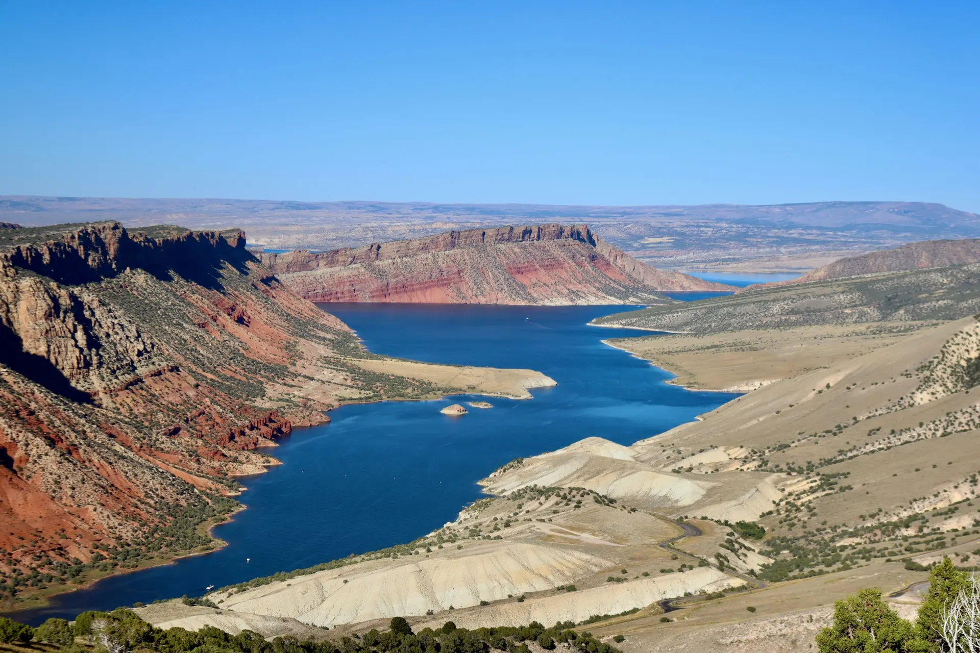 Flaming Gorge canyon and reservoir south of Rock Springs